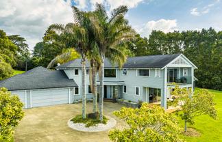 851 Ridge Road, Riverhead