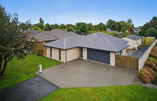 29 Bridge Street, Southbridge