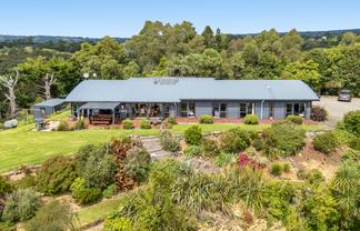 101 Turntable Hill Road, Whakamarama