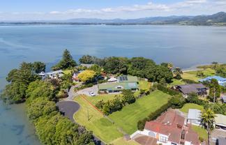 7 Waione Avenue, Athenree