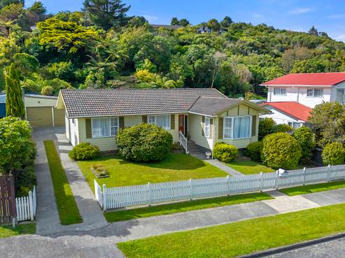 204 Major Drive, Kelson