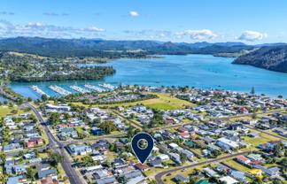 201A The Square, Whangamata