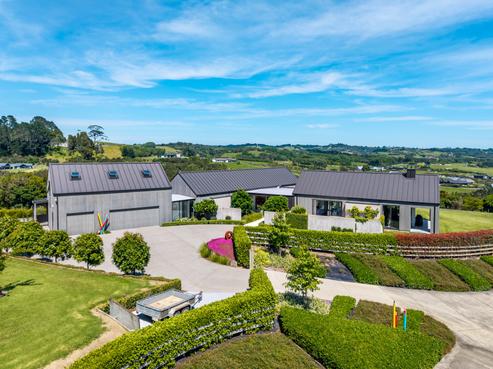 67 Riordan Lane, Whitford