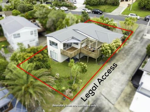 24 Kiteroa Terrace, Rothesay Bay