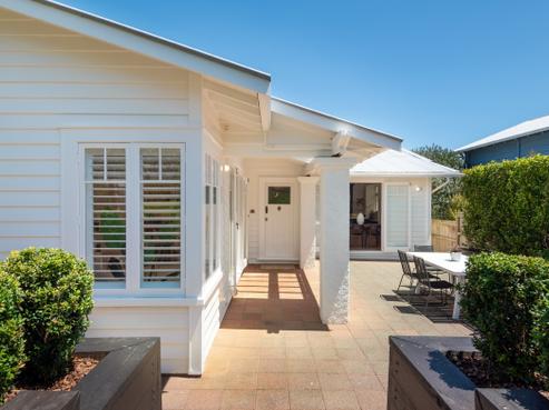 7B North Avenue, Narrow Neck