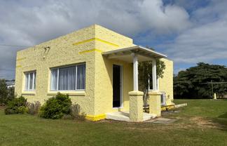 1016 Brighton Road, Brighton