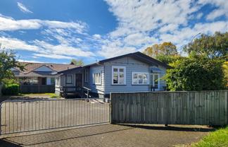 Main Road Corner Office House