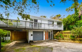 4 Rokewa Way, Paparangi