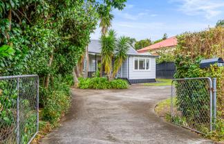 15 Myrtle Street, Morningside