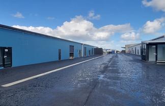 Quality warehouse with office in Rolleston