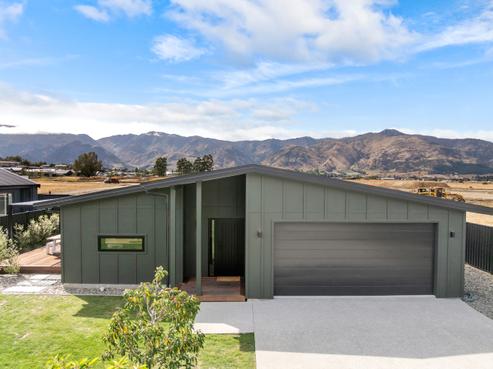 9 Swan Street, Lake Hawea