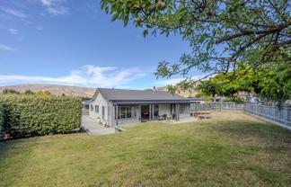 7 Glengyle Way, Wanaka
