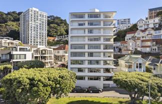 9/202 Oriental Parade, Oriental Bay