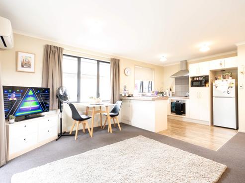 1/108 Old Farm Road, Hamilton East