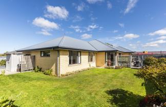 71 Springs Road, Hornby