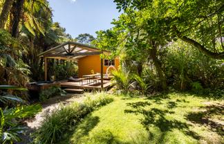 26 Sylvan Valley Avenue, Titirangi