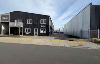 High Stud Warehouse + Offices & Large Yard