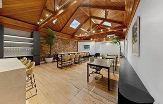 NEWLY REFURBISHED CHARACTER CBD OFFICE SUITES
