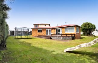10 Maire Street, Hawera