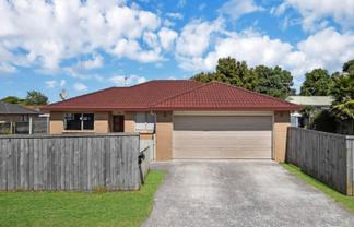7 Scotts Field Drive, Takanini