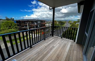 201/3 Beaumonts Way, Manurewa
