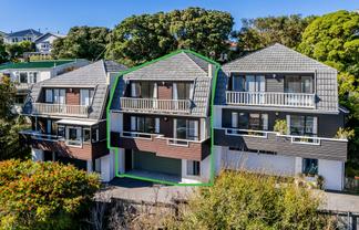 2/59A Hamilton Road, Hataitai