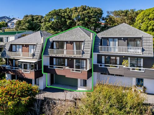 2/59A Hamilton Road, Hataitai