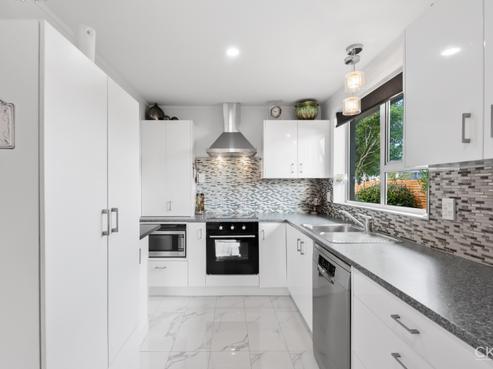 962B High Street, Avalon