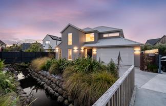 2/179 Weston Road, Saint Albans
