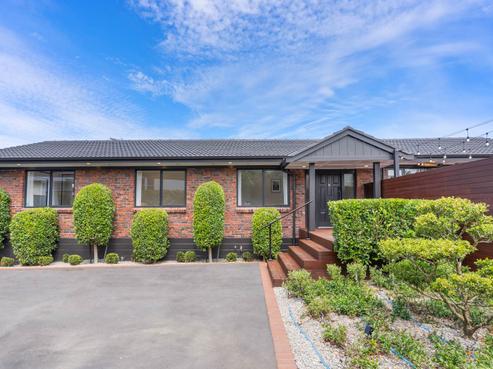 9 Lindsay Place, Hillsborough