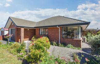 36 Willow Avenue, STOKE