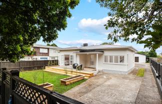 13 Preston Avenue, Mount Albert