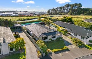 96 Gladstone Terrace, Gladstone