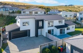 71 Grenada Drive, Grenada Village