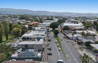 Diversified income with leasing upside