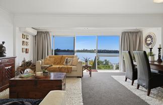 2/146 Spring Street, Tauranga