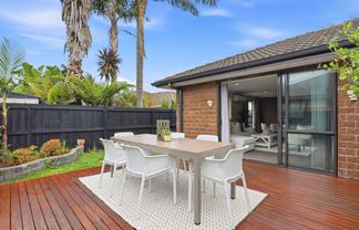 8 Blossom Grove, Papamoa