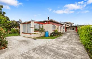 27 Roys Road, Weymouth