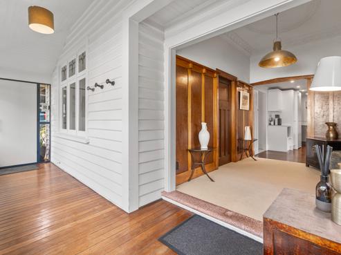 44 City Road, Roslyn
