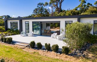 77 Wairimu Way, Waipu