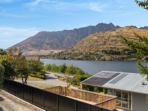 37 Larch Hill Place, Queenstown Central
