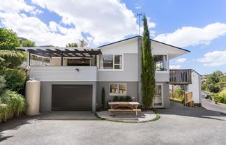 110 Canongate Street, Birkdale