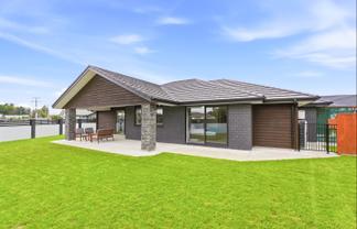 50 Nancy Avenue, Feilding