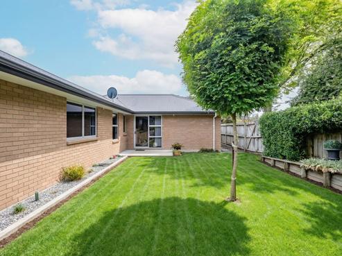 9A Bronte Place, Leamington