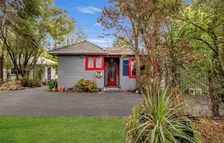 32 Shannon Place, Belfast