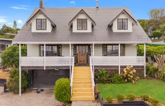 28 Russell Crescent, Western Heights