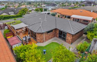 44 Chesterfield Way, Orewa