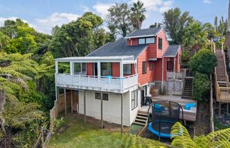 136 Carlisle Road, Northcross