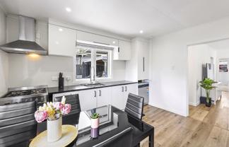 2/176 Henderson Valley , Henderson