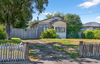 42 Albert Street, Masterton